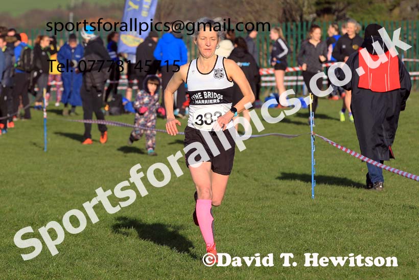 Womens Seniors and Masters, 2023 Birtley Cross Country Relays, County Durham. Photo: David T. Hewitson/Sports for All Pics